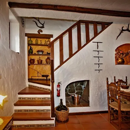 Holiday home Casa El Barbero 1810 Benaocaz