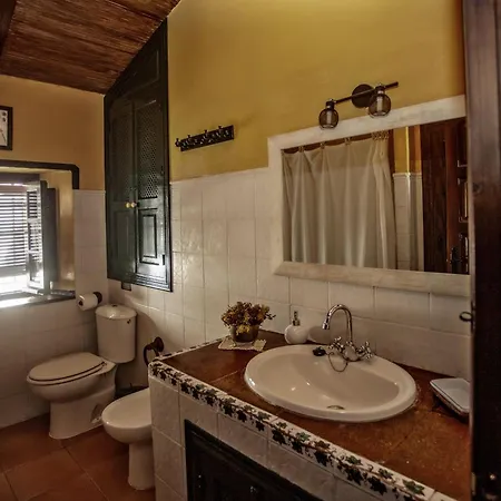 Casa El Barbero 1810 Holiday home Benaocaz