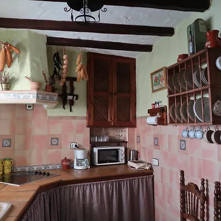Holiday home Casa El Barbero 1810 Benaocaz