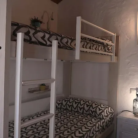 Holiday home Casa El Barbero 1810 Benaocaz